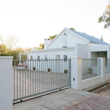 روبرتسون Plumbago Cottages المظهر الخارجي الصورة